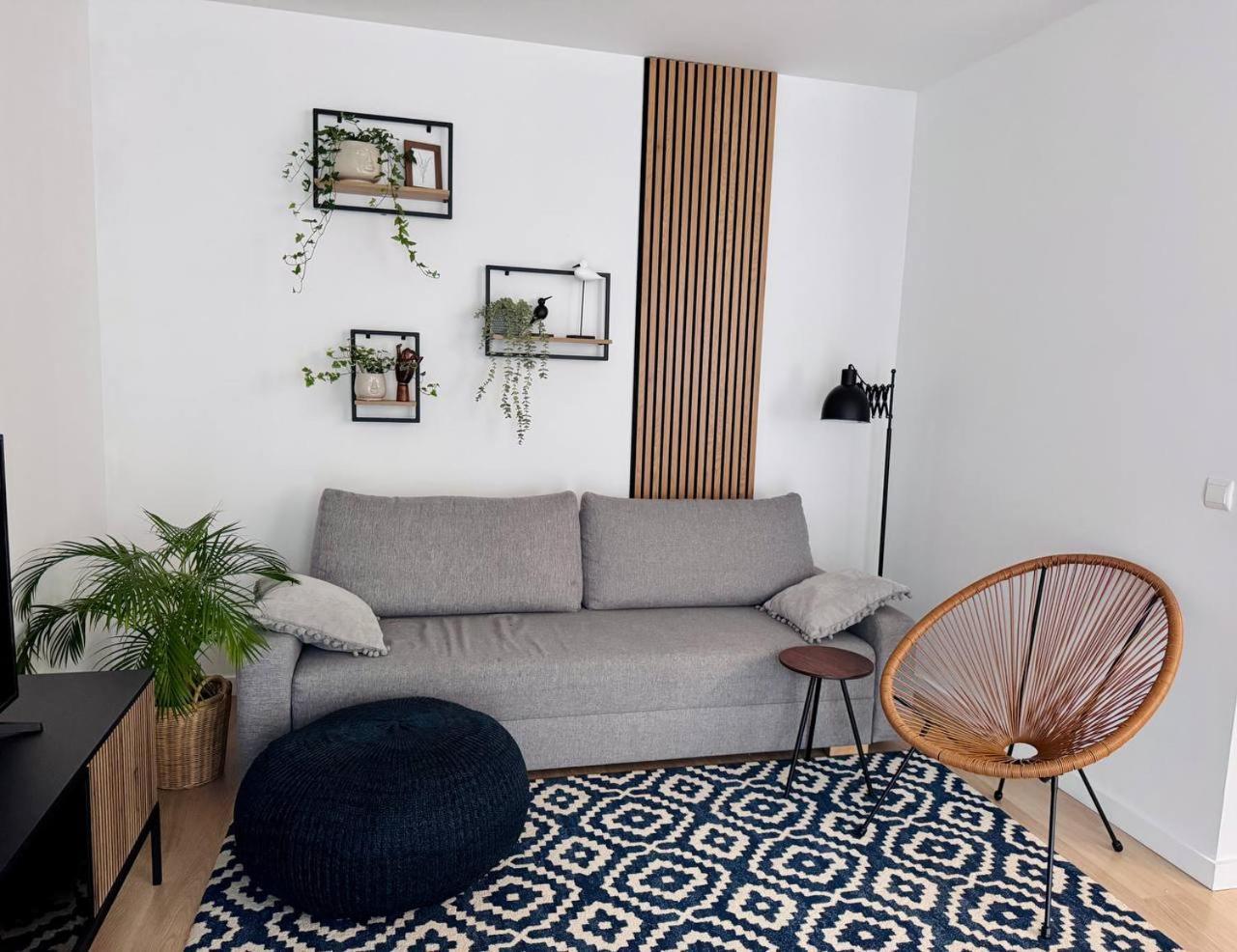 C- Home4U - Apartment With A City View Close To Aquapark, Parking In Secured Area Krasków Exterior foto
