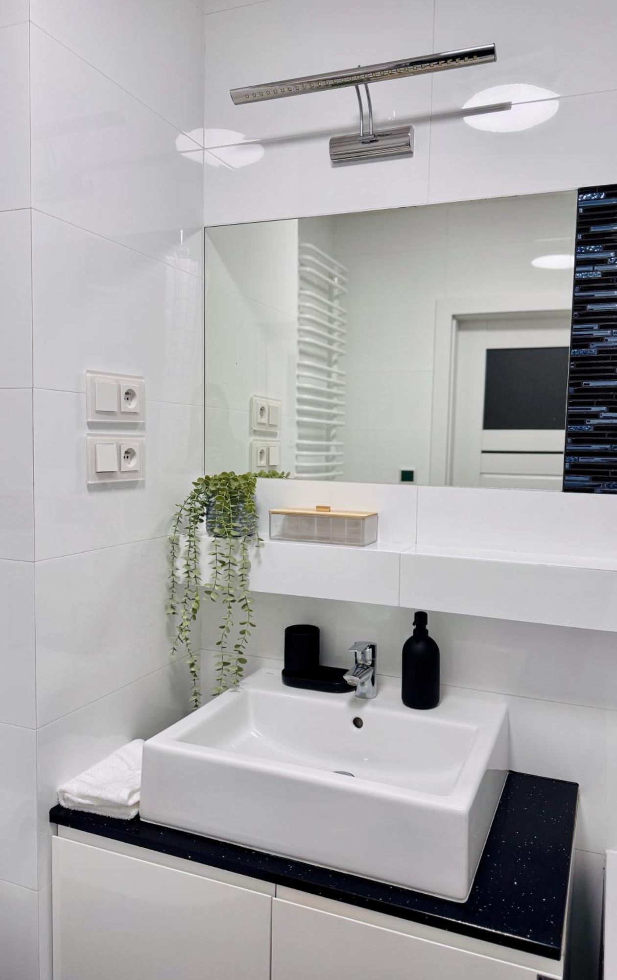 C- Home4U - Apartment With A City View Close To Aquapark, Parking In Secured Area Krasków Exterior foto